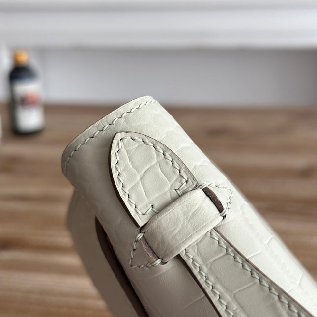 HM 25S KELLY MINI 22 CM IN CREAM WHITE LAMBSKIN WITH CROCODILE EMBOSSING AND GOLD HARDWARE