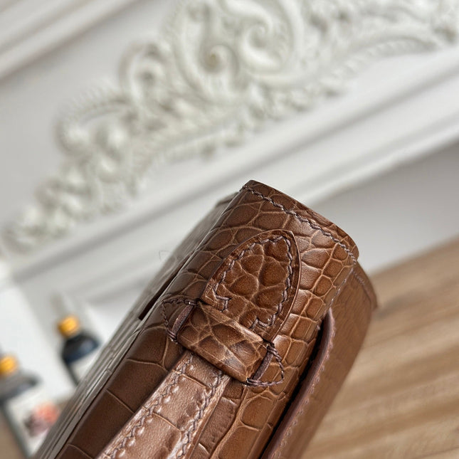 HM 26S KELLY MINI 22CM IN DARK BROWN CROC EMBOSSED CALFSKIN GOLD KELLY BUCKLE