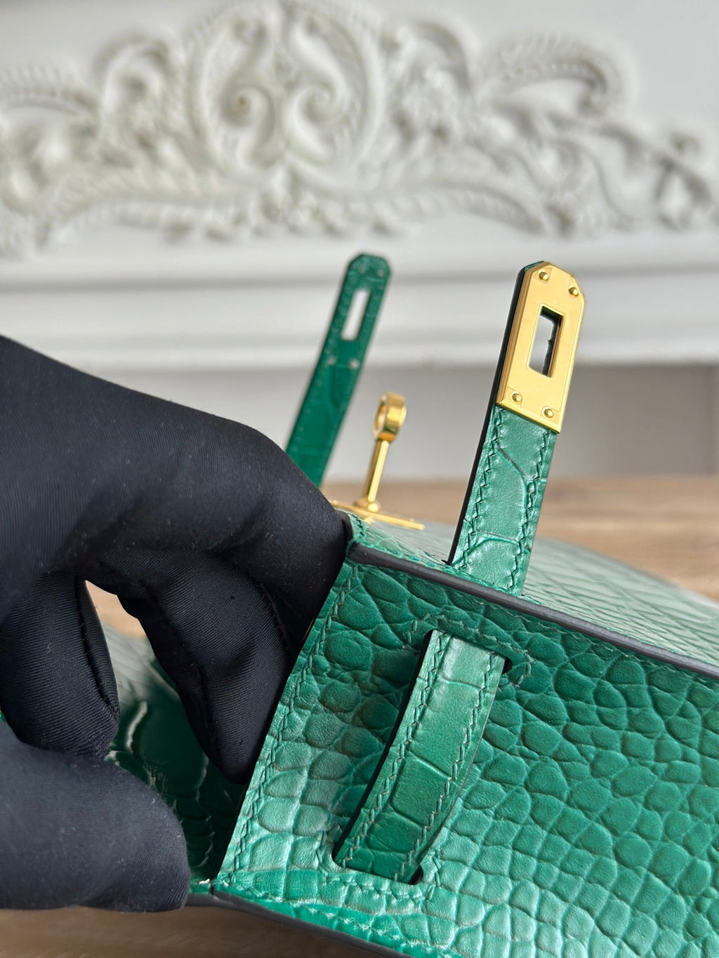 HM 25S KELLY MINI 22 CM IN DARK GREEN LAMBSKIN WITH CROCODILE EMBOSSING AND GOLD HARDWARE