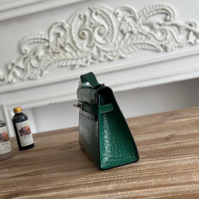 HM 25S KELLY MINI 22 CM IN DARK GREEN LAMBSKIN WITH CROCODILE EMBOSSING AND SILVER HARDWARE
