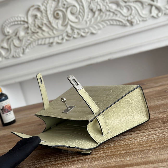 HM 25S KELLY MINI 22 CM IN LIGHT KHAKI LAMBSKIN WITH CROCODILE EMBOSSING AND SILVER HARDWARE