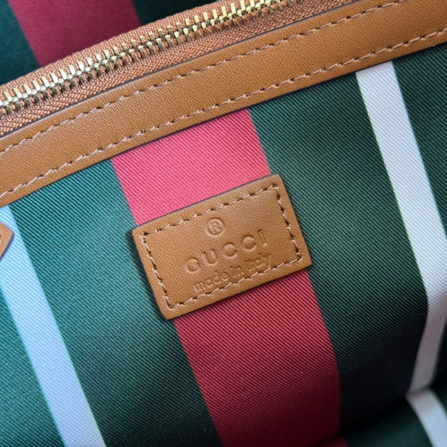 GUCCI EMBLEM BAG 25 IN BEIGE AND BROWN CANVAS