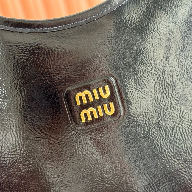 IVY 40 TOTE IN BLACK PATENT CALFSKIN GOLD HARDWARE