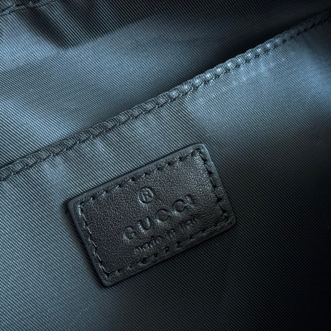 SMALL CROSSBODY BAG 23.5 IN BLACK GG CANVAS