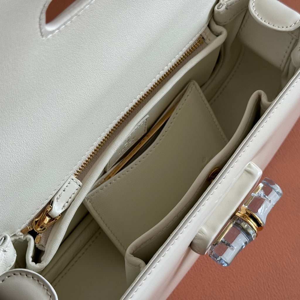 BAMBOO DIVE MEDIUM BAG 27 IN WHITE SHINY CALFSKIN RESIN BRASS BAMBOO-SHAPED HARDWARE