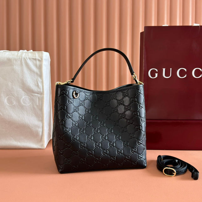 GUCCI 26S HAND BAG 25 IN BLACK CALFSKIN WITH MONOGRAM PATTERN