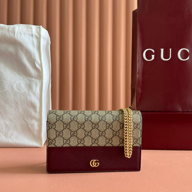 GG MARMONT WALLET ON CHAIN 20 DARK RED AND BEIGE IN CALFSKIN