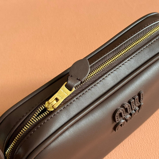 MIUMIU 26S POUCH BAG 20 IN DARK BROWN CALFSKIN GOLD HARDWARE