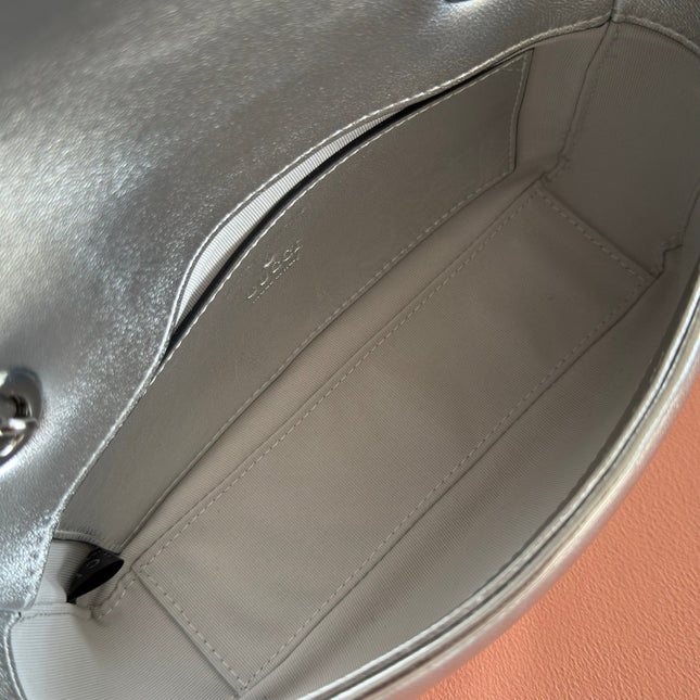 GUCCI 26S GG MARMONT BAG 22 IN SILVER LAMBSKIN