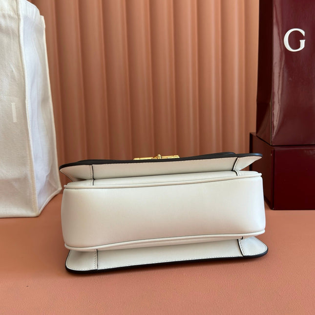 GUCCI 26S SIENA TOP HANDLE BAG 25 IN WHITE CALFSKIN