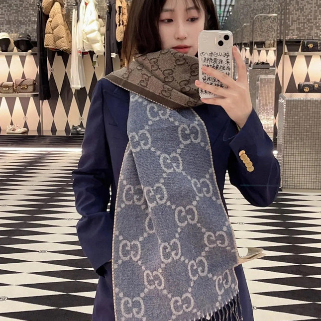 GUCCI 26S SCARF IN CASHMERE 316615