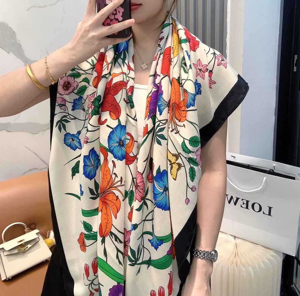 GUCCI 26S SCARF 140 IN CASHMERE AND SILK 863992