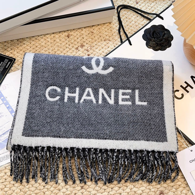CHANEL 25S SCARF 184 CM IN MERINO WOOL 943170
