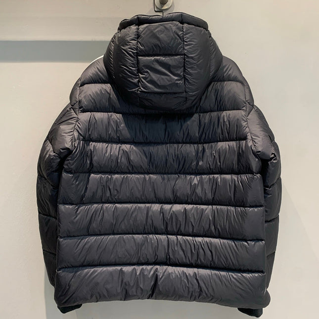 MONCLER 25S DOWN JACKET 371