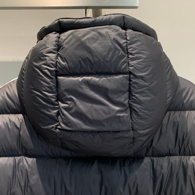 MONCLER 25S DOWN JACKET 371