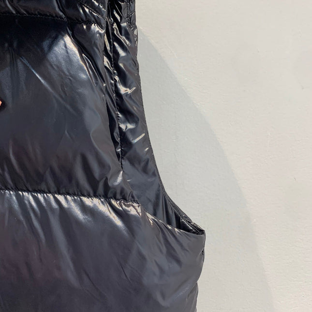 MONCLER 25S SLEEVELESS JACKET 372