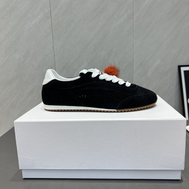 ALO 25S SUNSET SNEAKER IN BLACK SUEDE WITH PUFF CHARM