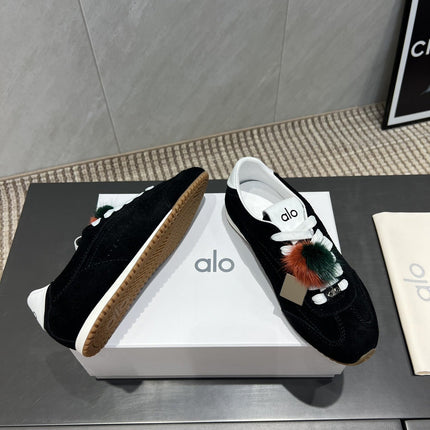 ALO 25S SUNSET SNEAKER IN BLACK SUEDE WITH PUFF CHARM