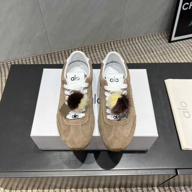 ALO 25S SUNSET SNEAKER IN SMOKY BROWN SUEDE WITH PUFF CHARM