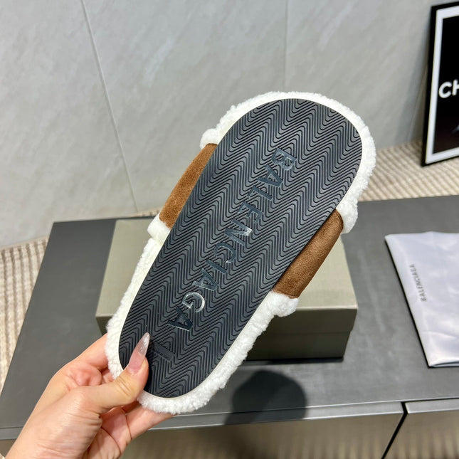 BALENCIAGA 25S SLIPPERS IN BROWN SUEDE AND WHITE WOOL