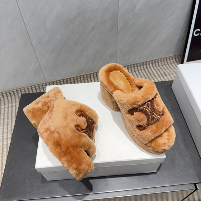 CELINE 26S HIGH-HEEL SANDALS IN BROWN PURE WOOL