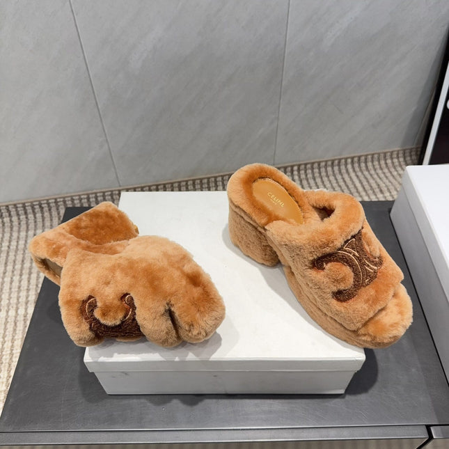 CELINE 26S HIGH-HEEL SANDALS IN BROWN PURE WOOL