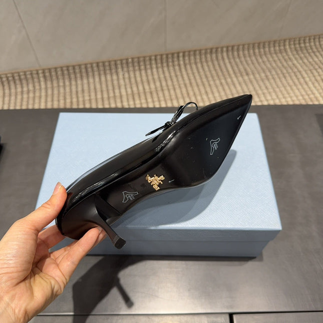 PRADA 26S POINTED TOE HEELS 75MM IN BLACK CALFSKIN WITH BOW