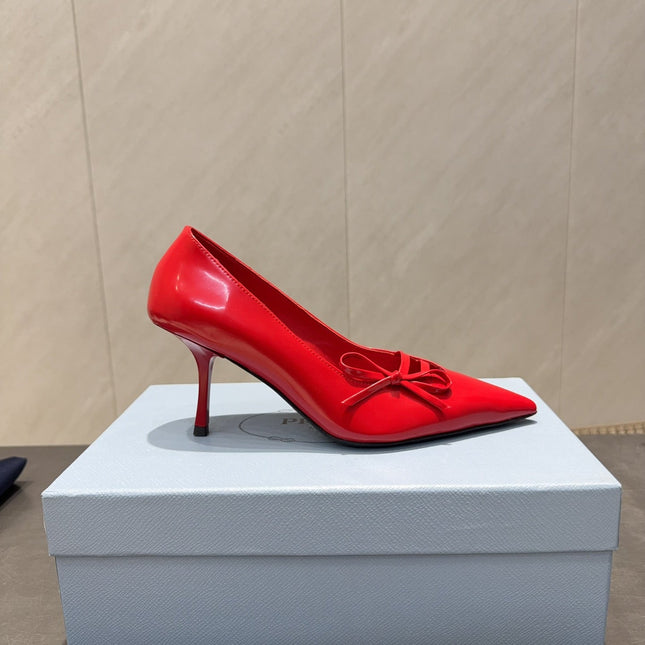 PRADA 26S POINTED TOE HEELS 75MM IN DARK RED CALFSKIN WITH BOW