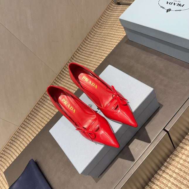 PRADA 26S POINTED TOE HEELS 75MM IN DARK RED CALFSKIN WITH BOW