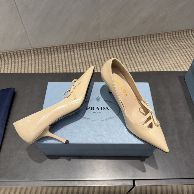 PRADA 26S POINTED TOE HEELS 75MM IN BEIGE CALFSKIN WITH BOW