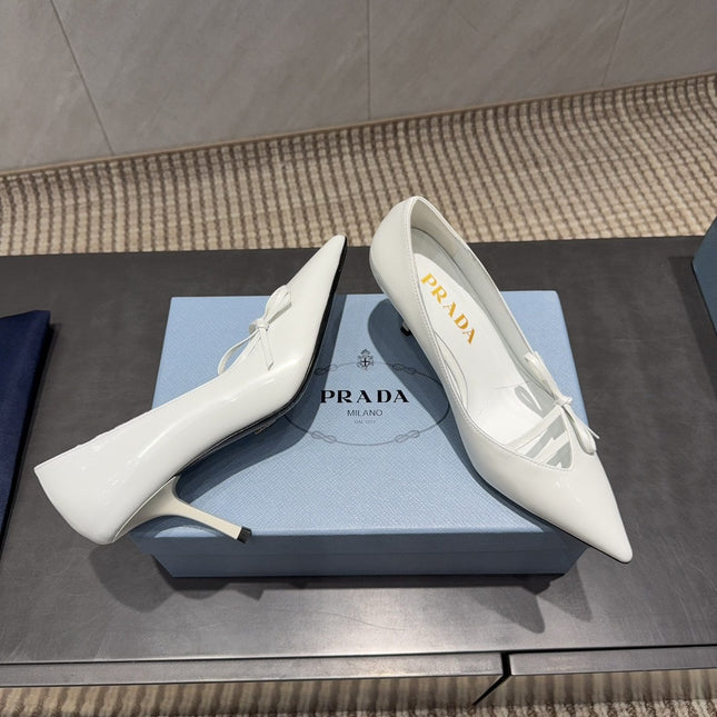 PRADA 26S POINTED TOE HEELS 75MM IN WHITE CALFSKIN WITH BOW