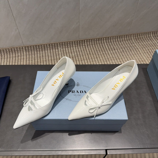 PRADA 26S POINTED TOE HEELS 75MM IN WHITE CALFSKIN WITH BOW