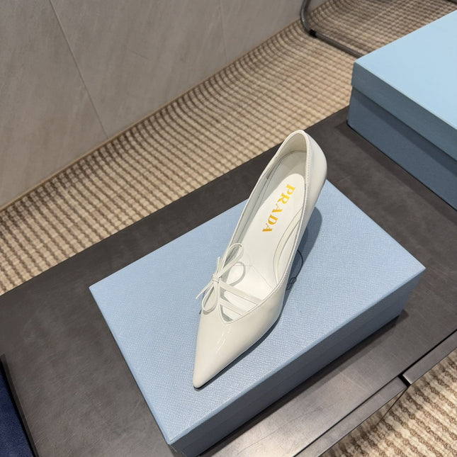 PRADA 26S POINTED TOE HEELS 75MM IN WHITE CALFSKIN WITH BOW