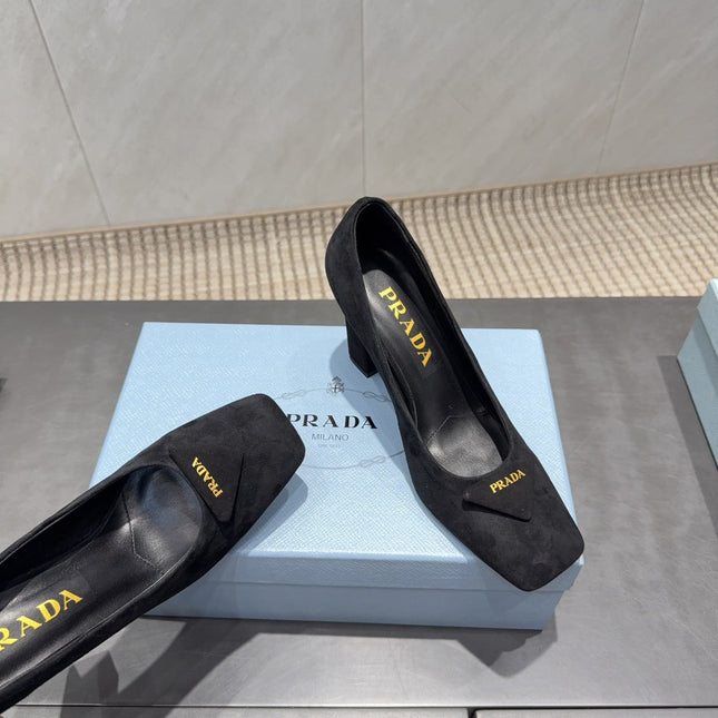 PRADA 26S SQUARE TOE HIGH HEELS 85MM IN BLACK SUEDE WITH LOGO