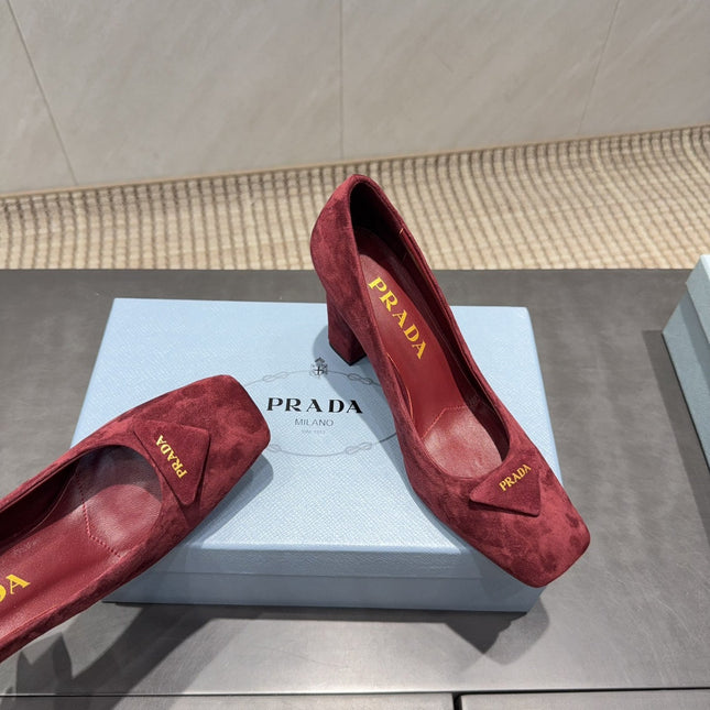 PRADA 26S SQUARE TOE HIGH HEELS 85MM IN DARK RED SUEDE WITH LOGO