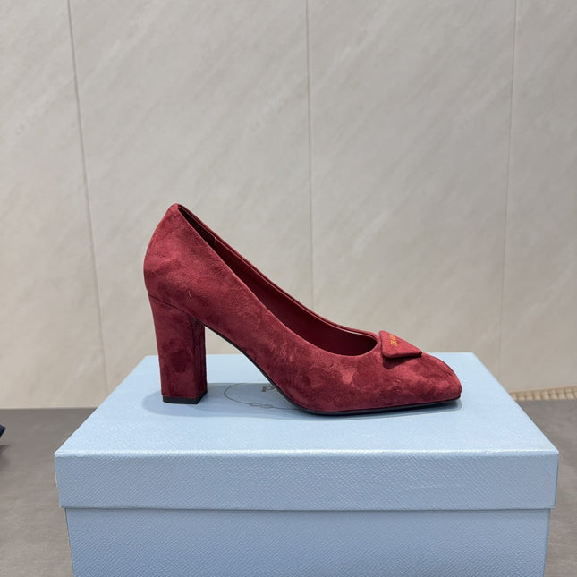 PRADA 26S SQUARE TOE HIGH HEELS 85MM IN DARK RED SUEDE WITH LOGO