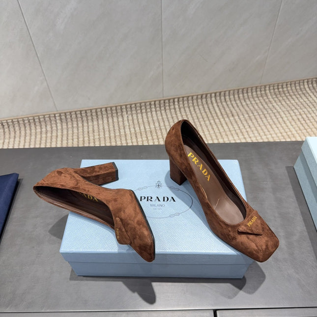 PRADA 26S SQUARE TOE HIGH HEELS 85MM IN CARAMEL BROWN SUEDE WITH LOGO