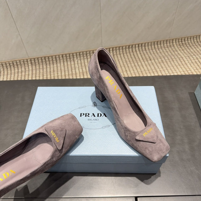 PRADA 26S SQUARE TOE HIGH HEELS 85MM IN TAUPE BROWN SUEDE WITH LOGO