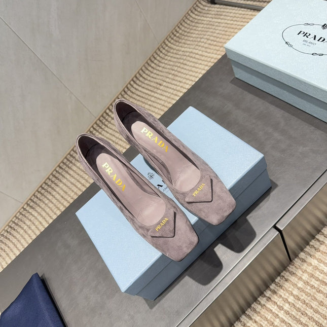 PRADA 26S SQUARE TOE HIGH HEELS 85MM IN TAUPE BROWN SUEDE WITH LOGO