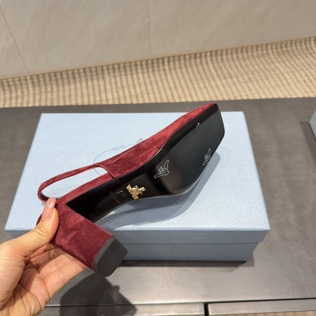 PRADA 26S LOW HEEL SQUARE TOE SLINGBACK SHOES 85MM IN DARK RED SUEDE WITH LOGO