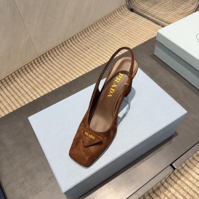 PRADA 26S LOW HEEL SQUARE TOE SLINGBACK SHOES 85MM IN CARAMEL BROWN SUEDE WITH LOGO