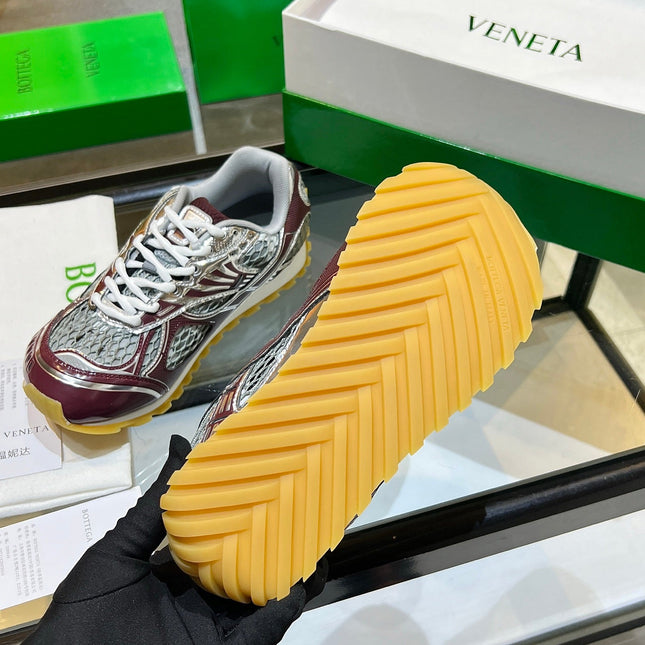 BOTTEGA VENETA 26S ORBIT SNEAKERS IN SILVER AND DARK RED TECHNICAL MESH