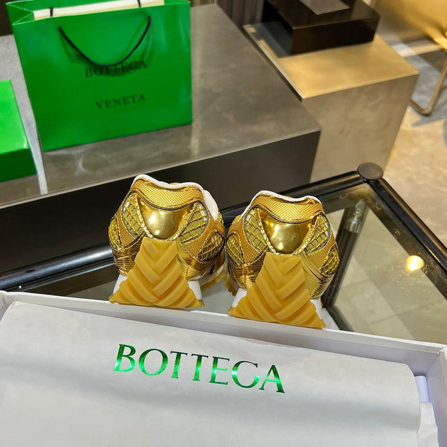 BOTTEGA VENETA 26S ORBIT SNEAKERS IN GOLD TECHNICAL MESH