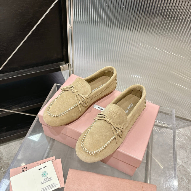 MIUMIU 26S LOAFERS IN LIGHT BROWN SUEDE WITH BOW