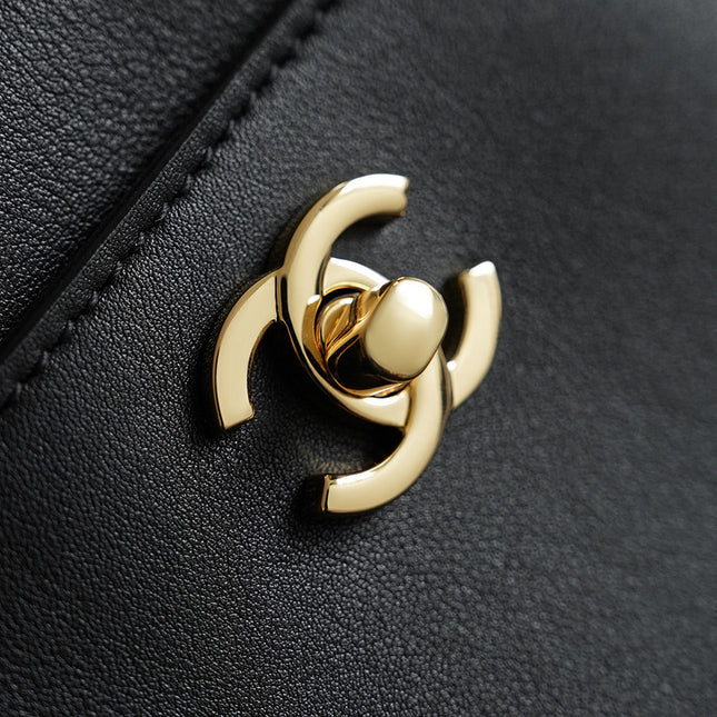 CHANEL 26S CERF TOTE BAG 39 IN BLACK CALFSKIN GOLD HARDWARE