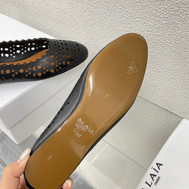 ALAIA BALLET FLAT IN BLACK MESH LAMBSKIN
