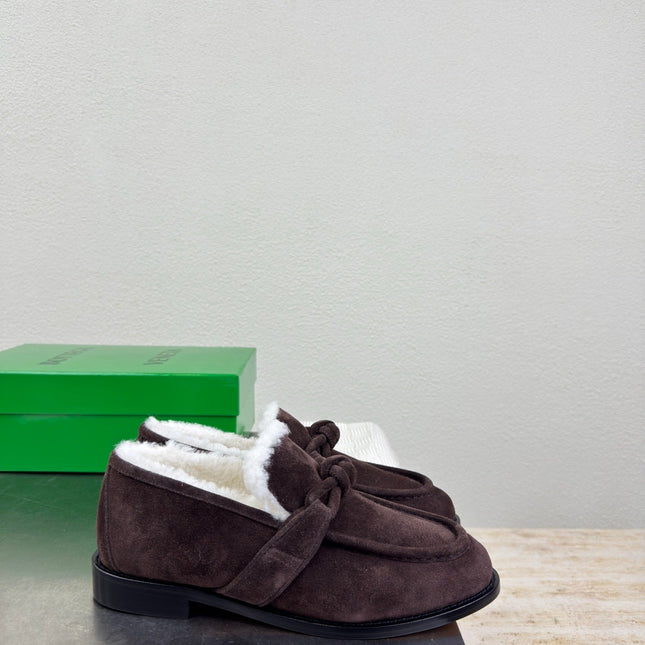 BOTTEGA VENETA 26S LOAFERS IN DARK BROWN SUEDE AND WHITE WOOL