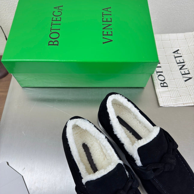 BOTTEGA VENETA 26S LOAFERS IN BLACK SUEDE AND WHITE WOOL