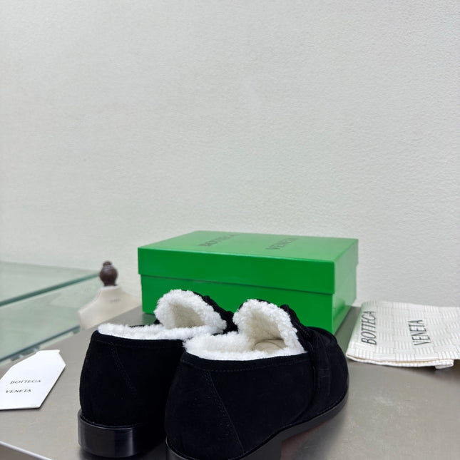 BOTTEGA VENETA 26S LOAFERS IN BLACK SUEDE AND WHITE WOOL