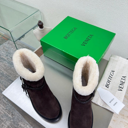 BOTTEGA VENETA 26S FUR-LINED BOOTS IN DARK BROWN SUEDE AND WHITE WOOL